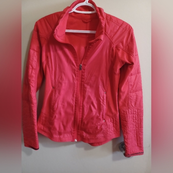 Lululemon Run: Bundle Up Jacket Love Red Sz S - Picture 2 of 9